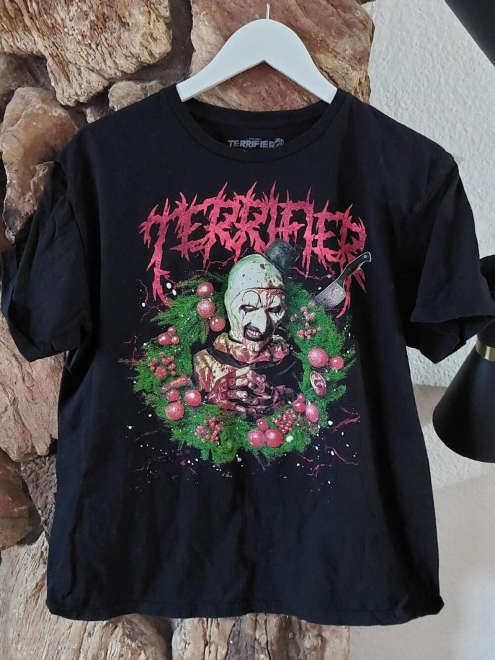 Terrifier Art the Clown Christmas Wreath T-Shirt Black Horror Movie Graphic Tee